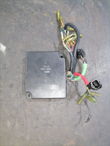 б/у Suzuki DT115-140 коммутатор 32900-94640-000
