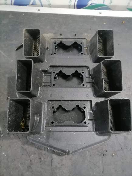 б/у Yamaha 225 воздухозаборник 6K7-14440-00-00 б/у Yamaha 225 воздухозаборник 6K7-14440-00-00