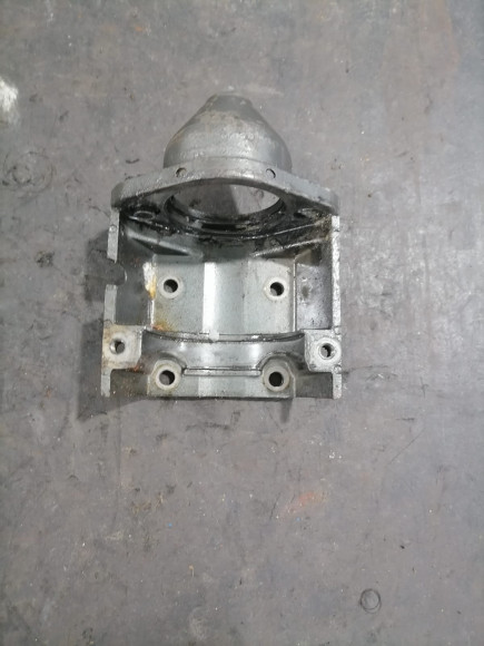 б/у Suzuki DT115-140 крепление электростартера 31911-94620-0ED