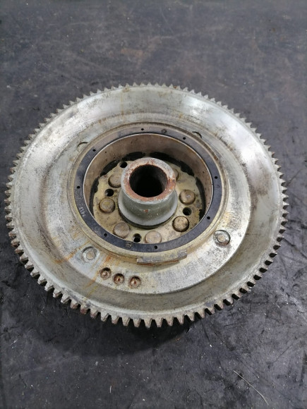 б/у Tohatsu 120-140 маховик 3C7-06101-1