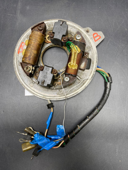 б/у Yamaha 55 основание с катушками в сборе 697-85560-A1-00