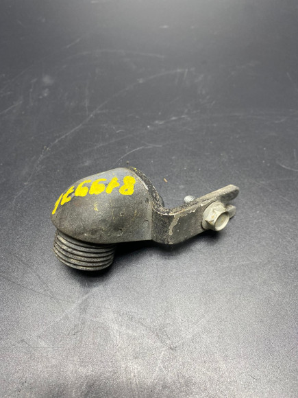 б/у Yamaha F6-250 Адаптер промывочный (кронштейн) 68T-12572, 6DR-12572 б/у Yamaha F6-250 Адаптер промывочный (кронштейн) 68T-12572, 6DR-12572