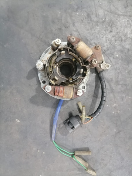 б/у Yamaha 30-50 основание с катушками в сборе 6H4-85510-F0-00 б/у Yamaha 30-50 основание с катушками в сборе 6H4-85510-F0-00