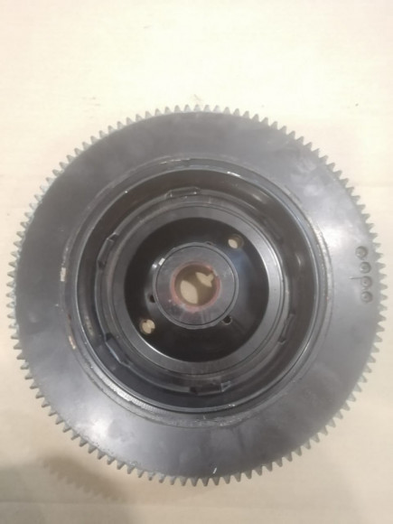б/у Yamaha 200 маховик 6R3-85550-00-00 б/у Yamaha 200 маховик 6R3-85550-00-00