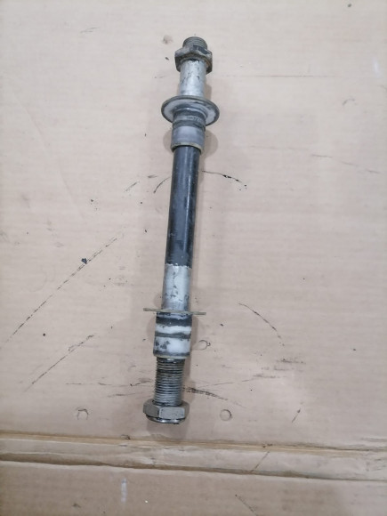 б/у Suzuki DF40-50 труба поворотного кронштейна 41130-87J00-000 б/у Suzuki DF40-50 труба поворотного кронштейна 41130-87J00-000