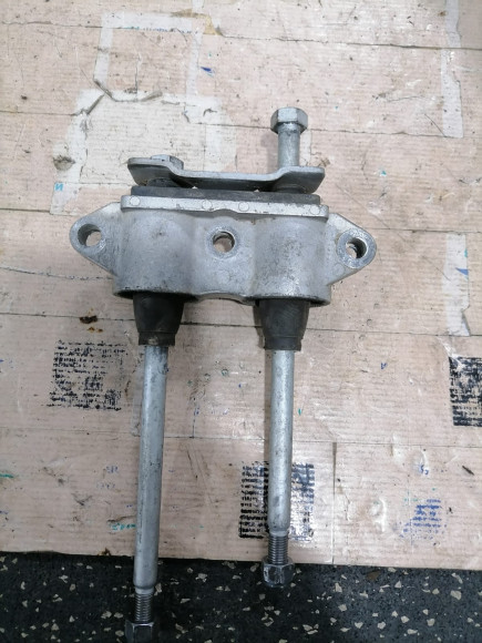 б/у Yamaha F20-40 демпфер в сборе 67C-44514-20-94 б/у Yamaha F20-40 демпфер в сборе 67C-44514-20-94