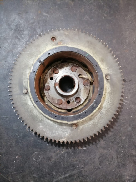 б/у Yamaha F50A маховик 62Y-85550-00-00