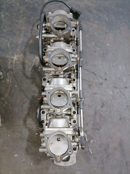 б/у Suzuki DT140 карбюраторы в сборе 13201-946B4-000, 13202-946B4-000, 13203-946B4-000, 13204-946B4-000