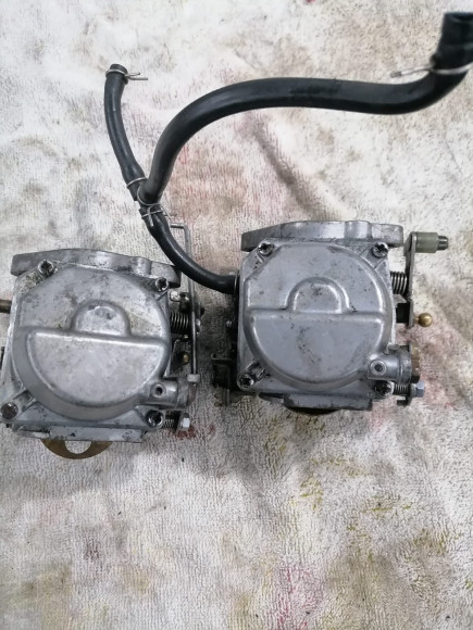 б/у Yamaha 40Q карбюраторы в сборе 6E9-14301-02-00,6E9-14302-02-00 б/у Yamaha 40Q карбюраторы в сборе 6E9-14301-02-00,6E9-14302-02-00
