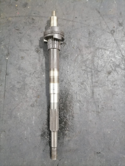 б/у Yamaha 9.9-15 вал гребного винта 683-45611-00-00,682-45631-00-00 б/у Yamaha 9.9-15 вал гребного винта 683-45611-00-00,682-45631-00-00