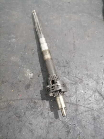 б/у Yamaha 9.9-15 вал гребного винта 683-45611-00-00,682-45631-00-00 б/у Yamaha 9.9-15 вал гребного винта 683-45611-00-00,682-45631-00-00