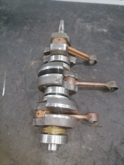 б/у Yamaha 40-50 коленчатый вал в сборе 6H4-11400-14-00