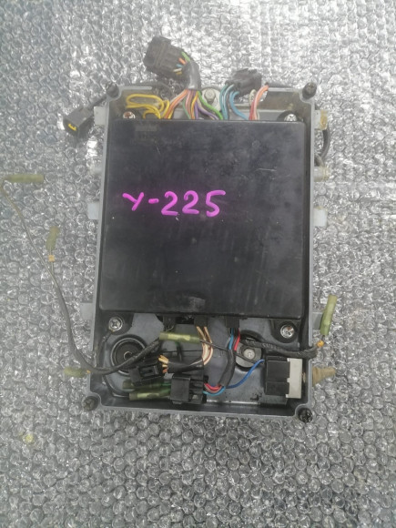 б/у Yamaha 225 блок зажигания 6R5-85540-00-00 б/у Yamaha 225 блок зажигания 6R5-85540-00-00