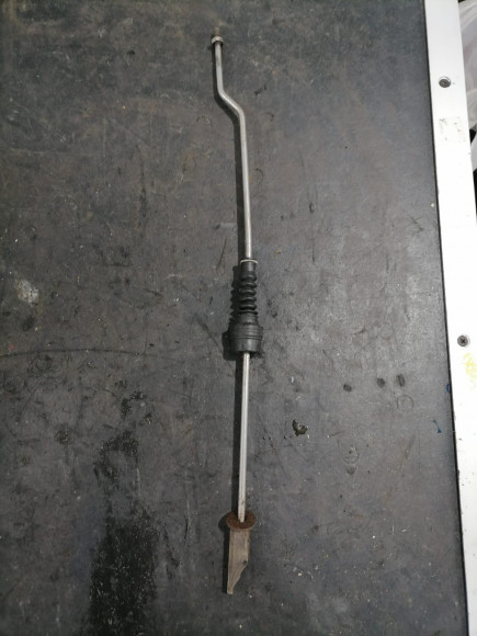 б/у Yamaha 9.9D-15 ось включения хода 682-44150-10-00 длина L