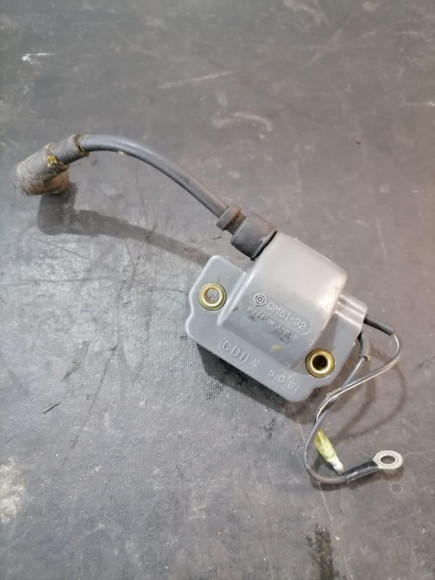 б/у Yamaha 4-115 высоковольтная катушка 6E5-85570-10-00