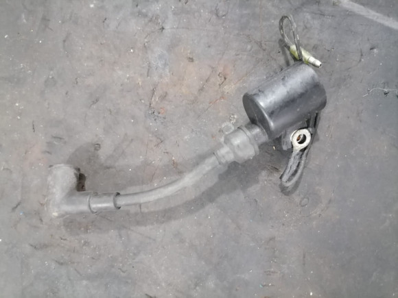 б/у Yamaha 40-50 высоковольтная катушка 6H5-85570-00-00 б/у Yamaha 40-50 высоковольтная катушка 6H5-85570-00-00