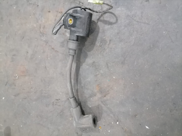 б/у Yamaha 40-50 высоковольтная катушка 6H5-85570-00-00 б/у Yamaha 40-50 высоковольтная катушка 6H5-85570-00-00