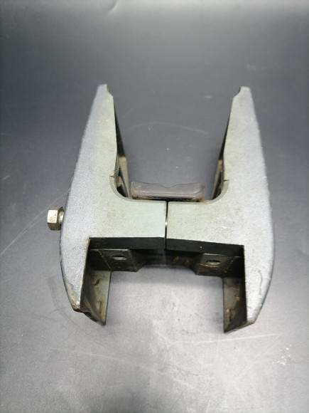 б/у Yamaha 20-25 Демпфер нижний в сборе 6L2-44553, 6L2-44552-01, 6L2-44551-01, 6L2-44557 б/у Yamaha 20-25 Демпфер нижний в сборе 6L2-44553, 6L2-44552-01, 6L2-44551-01, 6L2-44557