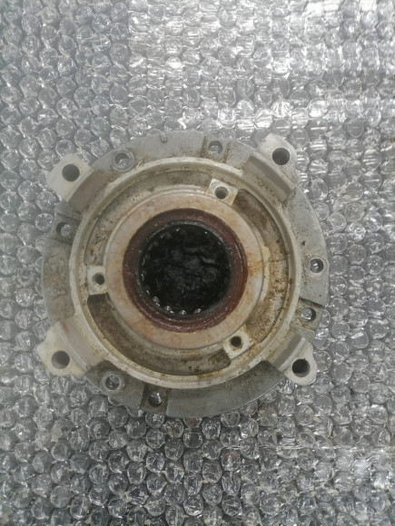 б/у Yamaha 200-225 корпус подшипника 6R3-15163-00-94