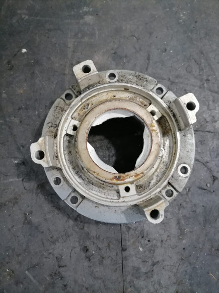б/у Yamaha 200-225 корпус подшипника 6R3-15163-00-94