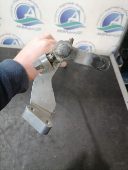 б/у Yamaha 115-225 ось включения хода 6E5-44120-23-00 длина X