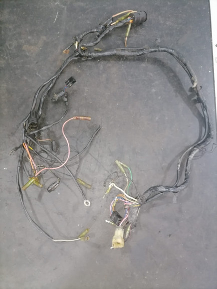 б/у Suzuki DT 75-85 электропроводка 33810-95602-000 б/у Suzuki DT 75-85 электропроводка 33810-95602-000