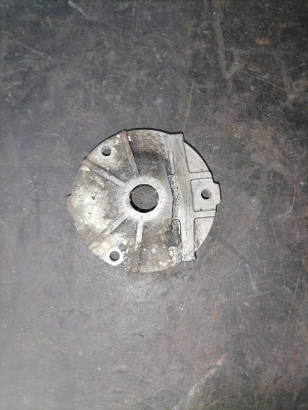 б/у Yamaha 60-70 корпус сальников коленчатого вала 6H3-15359-00-94