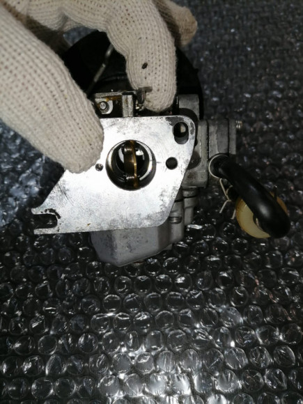 б/у Yamaha 5 карбюратор в сборе 6E3-14301-05-00 б/у Yamaha 5 карбюратор в сборе 6E3-14301-05-00