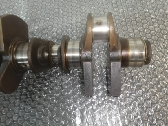 б/у Yamaha F30-40 коленчатый вал 67C-11411-00-00 б/у Yamaha F30-40 коленчатый вал 67C-11411-00-00