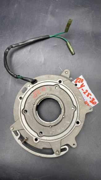 б/у Yamaha 25-30 основание с катушкой в сборе 61N-81313-09, 69P-85561