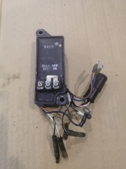 б/у Yamaha 40 коммутатор 6H4-85540-21-00 б/у Yamaha 40 коммутатор 6H4-85540-21-00