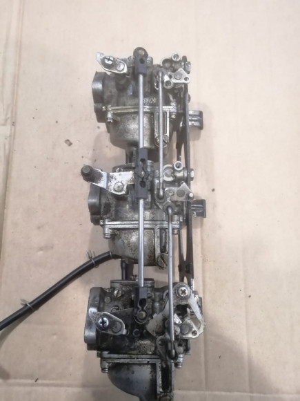 б/у Yamaha 90 карбюраторы в сборе 6H1-14301-14-00,6H1-14303-15-00,6H1-14303-14-00 б/у Yamaha 90 карбюраторы в сборе 6H1-14301-14-00,6H1-14303-15-00,6H1-14303-14-00