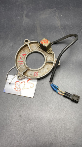 б/у Yamaha 75-90 основание с катушкой в сборе 6H0-85580-01-00 б/у Yamaha 75-90 основание с катушкой в сборе 6H0-85580-01-00