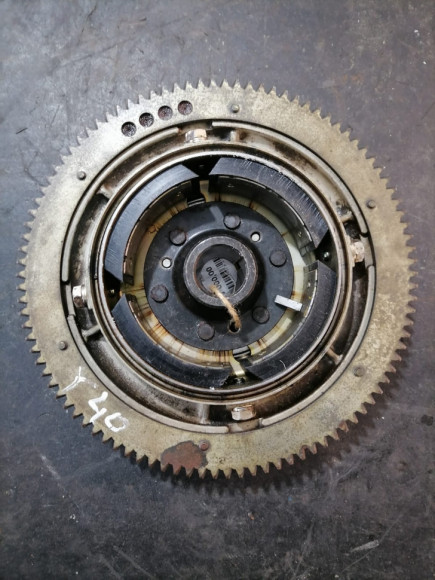 б/у Yamaha 40Q маховик 6A0-85550-A0-00