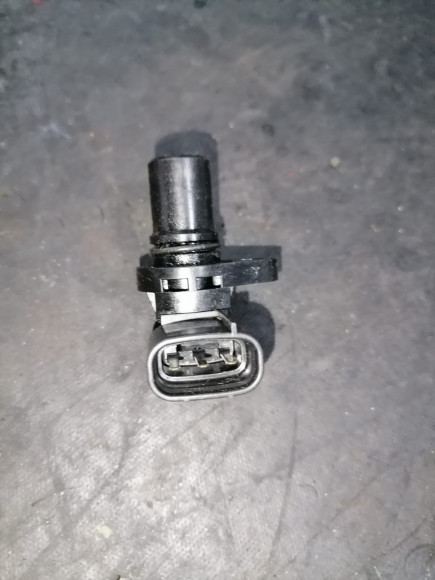б/у Suzuki DF40-140 датчик импульсов 33220-76G02-000 б/у Suzuki DF40-140 датчик импульсов 33220-76G02-000