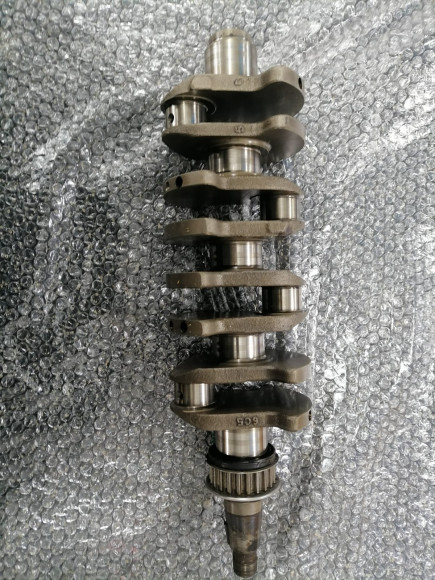 б/у Yamaha F40-50 коленчатый вал 6C5-11411-01-00 б/у Yamaha F40-50 коленчатый вал 6C5-11411-01-00