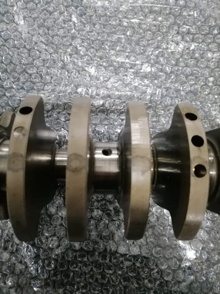 б/у Yamaha F40-50 коленчатый вал 6C5-11411-01-00 б/у Yamaha F40-50 коленчатый вал 6C5-11411-01-00