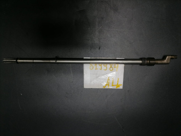 б/у Yamaha F80-100 ось включения хода 67F-44150-00-00 б/у Yamaha F80-100 ось включения хода 67F-44150-00-00