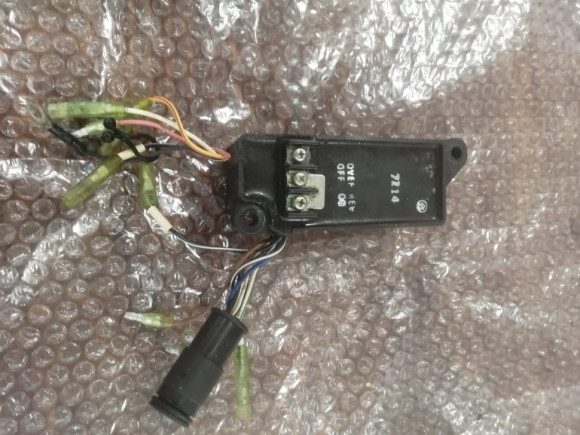 б/у Yamaha 50 коммутатор 6H4-85540-20-00 б/у Yamaha 50 коммутатор 6H4-85540-20-00