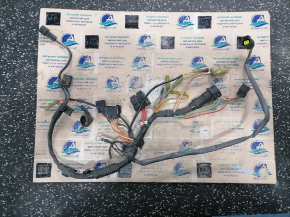 б/у Yamaha F80-100 электропроводка 67F-82590-04-00