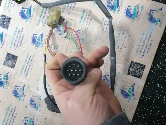 б/у Yamaha F80-100 электропроводка 67F-82590-04-00