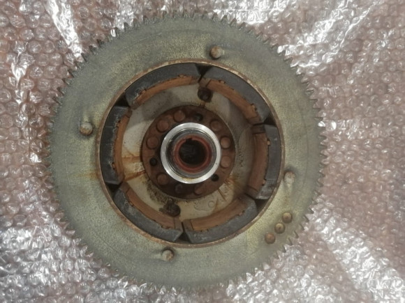 б/у Yamaha 50 маховик 6H4-85550-F0-00