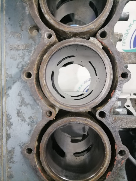 б/у Yamaha 60-70 блок цилиндров 6H3-15100-13-94 б/у Yamaha 60-70 блок цилиндров 6H3-15100-13-94
