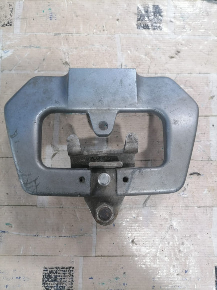 б/у Yamaha 30D ручка с пластиной рулевой тяги 6J8-48511-01-8D,6G8-48511-10-00 б/у Yamaha 30D ручка с пластиной рулевой тяги 6J8-48511-01-8D,6G8-48511-10-00
