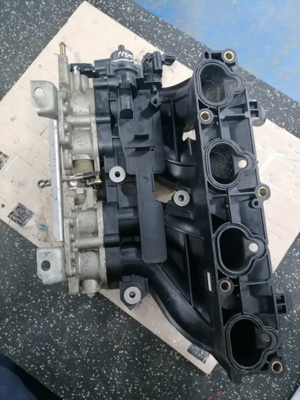 б/у Yamaha F150 коллектор впуска 63P-13641-00-00 б/у Yamaha F150 коллектор впуска 63P-13641-00-00