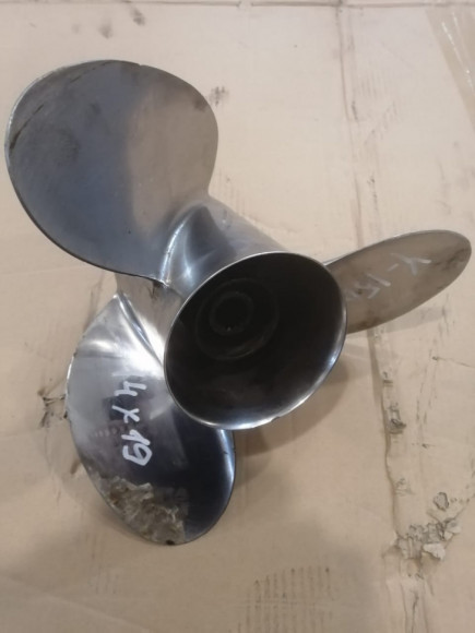 б/у Yamaha 150-300 винт стальной 14Х19 б/у Yamaha 150-300 винт стальной 14Х19