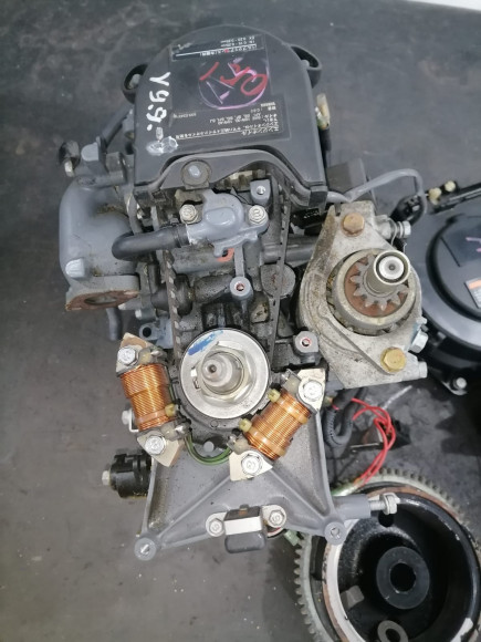 б/у Yamaha F9.9F мотоголовка в сборе с навесным оборудованием 6AU-W009B-00-1S