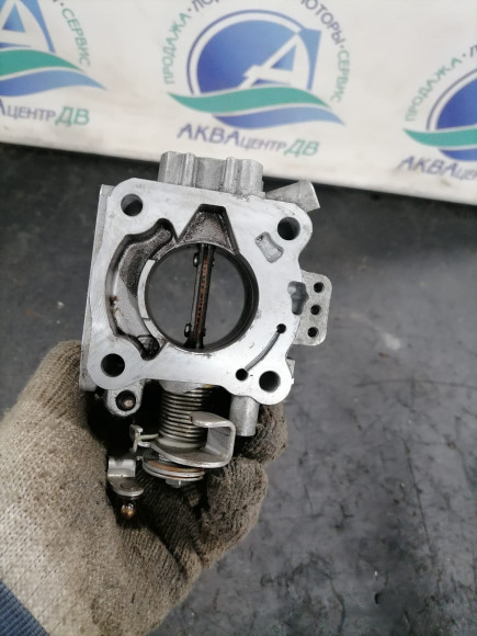 б/у Suzuki DF60-70 дроссельная заслонка в сборе 13300-99E11-000,13811-99E00-000