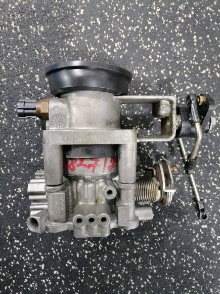 б/у Suzuki DF60-70 дроссельная заслонка в сборе 13300-99E11-000,13811-99E00-000