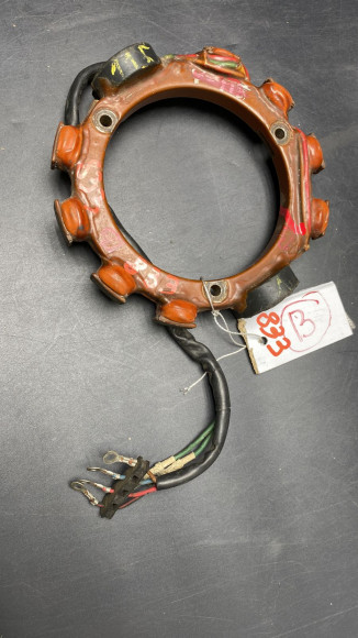 б/у Yamaha 90 генератор 688-85510-11-00 б/у Yamaha 90 генератор 688-85510-11-00